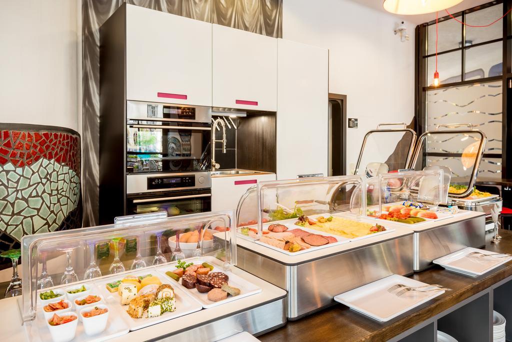 Arthotel Magdeburg Ngoại thất bức ảnh